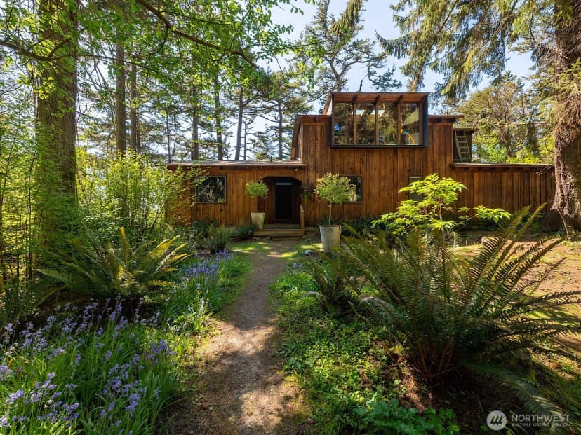Property photo for 702 Cathedral Drive, Coupeville photo 6