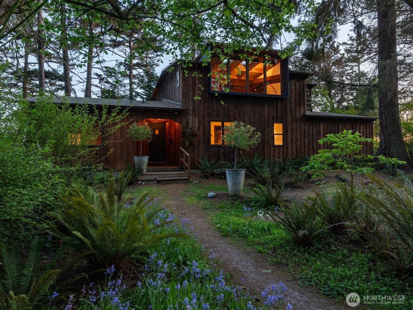 Property photo for 702 Cathedral Drive, Coupeville photo 7