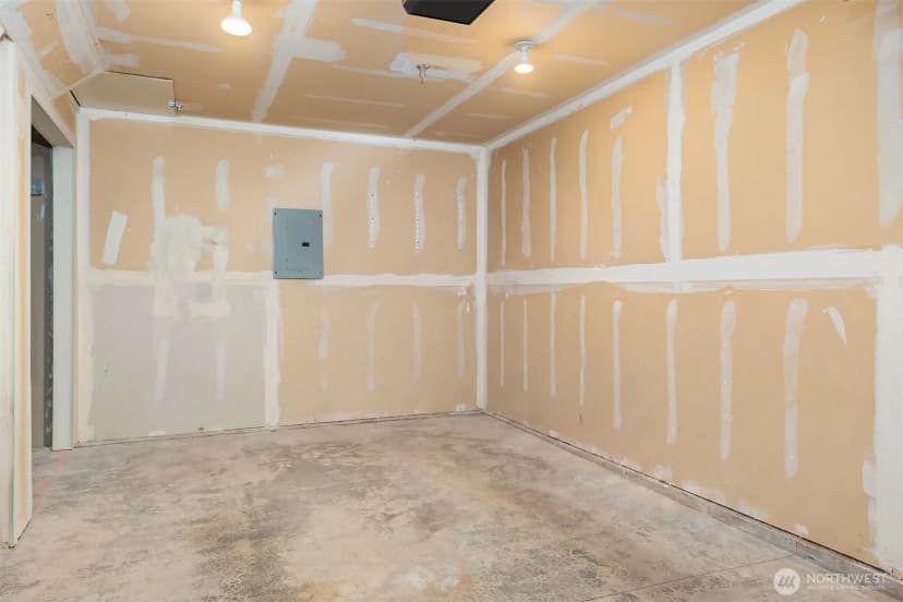 Property photo for 1601 Ne Katsura Street #103, Issaquah photo 21
