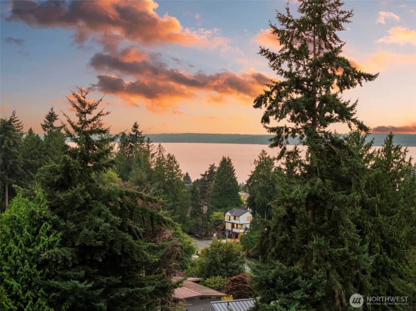 Property photo for 9226 25th Avenue Nw, Seattle photo 29