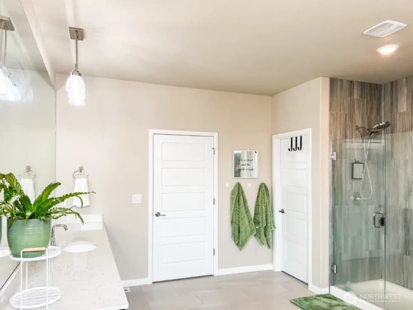 Property photo for 32938 Ash Avenue Se, Black Diamond photo 17