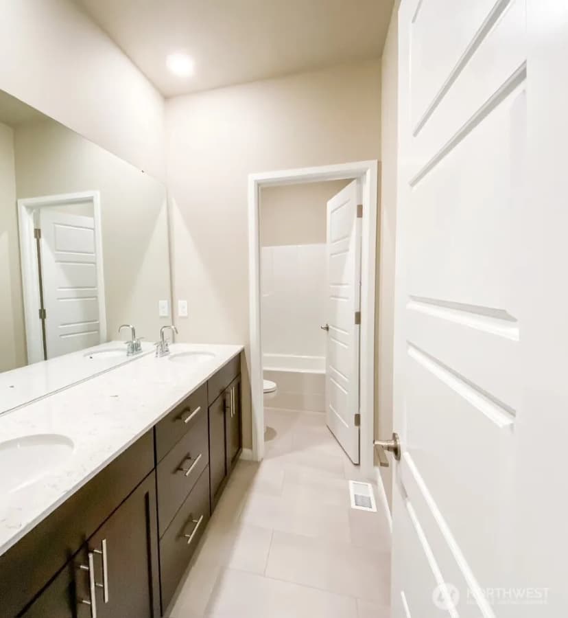 Property photo for 32938 Ash Avenue Se, Black Diamond photo 22