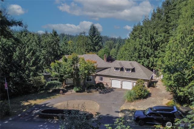 Property photo for 18109 236th Avenue Ne, Woodinville photo 3