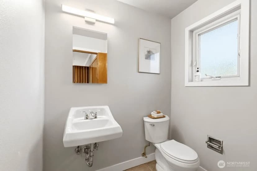 Property photo for 10851 Marine View Drive, Seattle photo 23