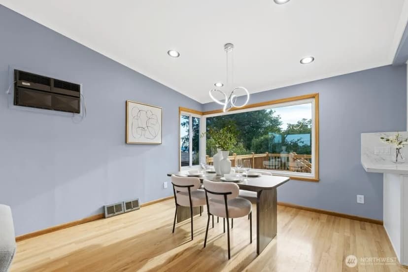 Property photo for 10851 Marine View Drive, Seattle photo 11
