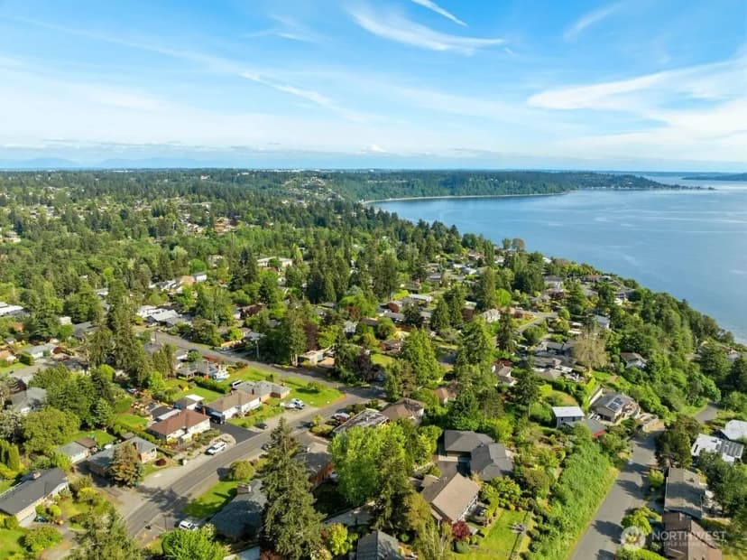 Property photo for 10851 Marine View Drive, Seattle photo 36