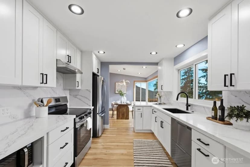 Property photo for 10851 Marine View Drive, Seattle photo 9