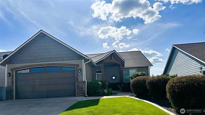 Property photo for 8170 Desert Sage Ct Se, Othello