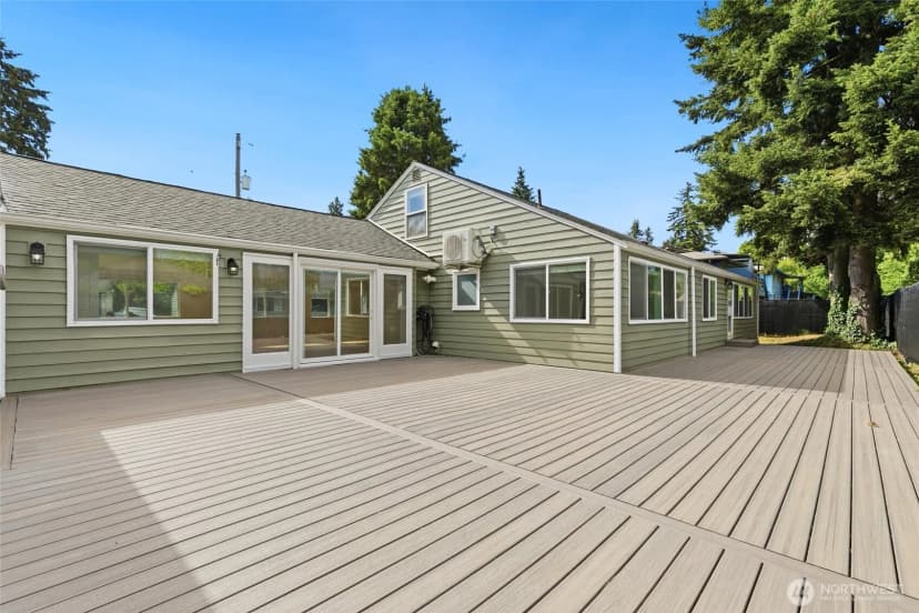 Property photo for 11636 13th Avenue Sw, Burien photo 22