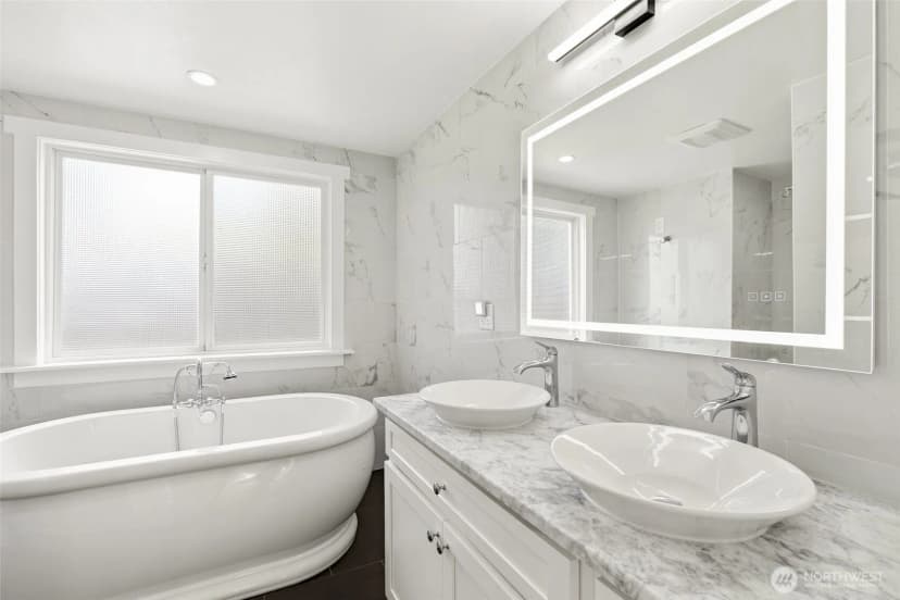Property photo for 11636 13th Avenue Sw, Burien photo 14
