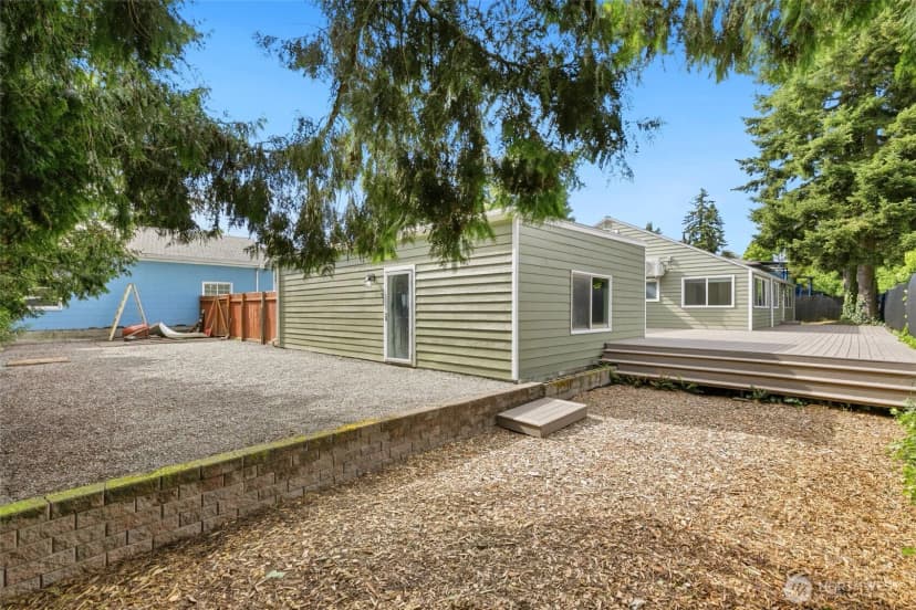 Property photo for 11636 13th Avenue Sw, Burien photo 28