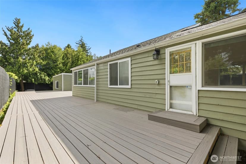 Property photo for 11636 13th Avenue Sw, Burien photo 24