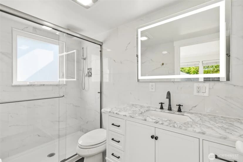Property photo for 11636 13th Avenue Sw, Burien photo 12