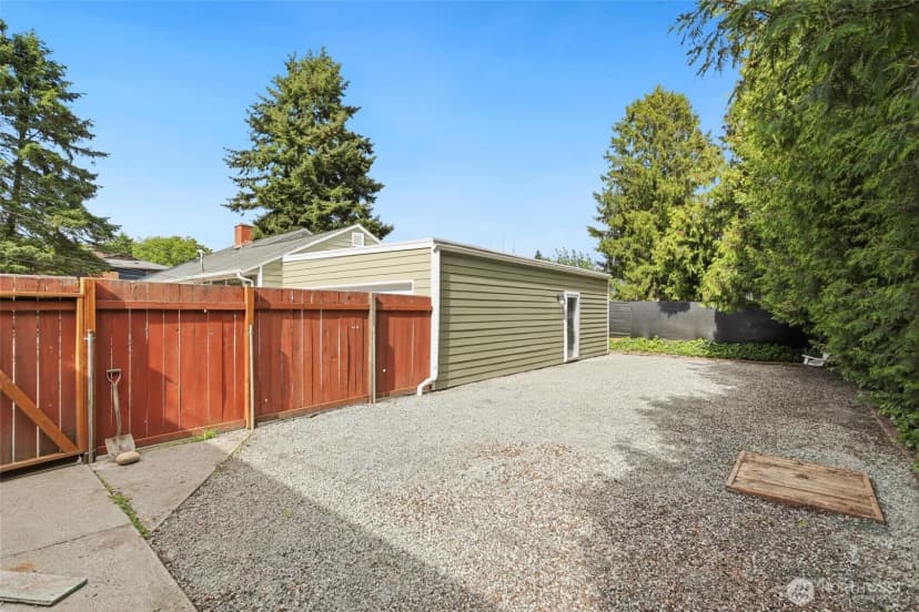 Property photo for 11636 13th Avenue Sw, Burien photo 29