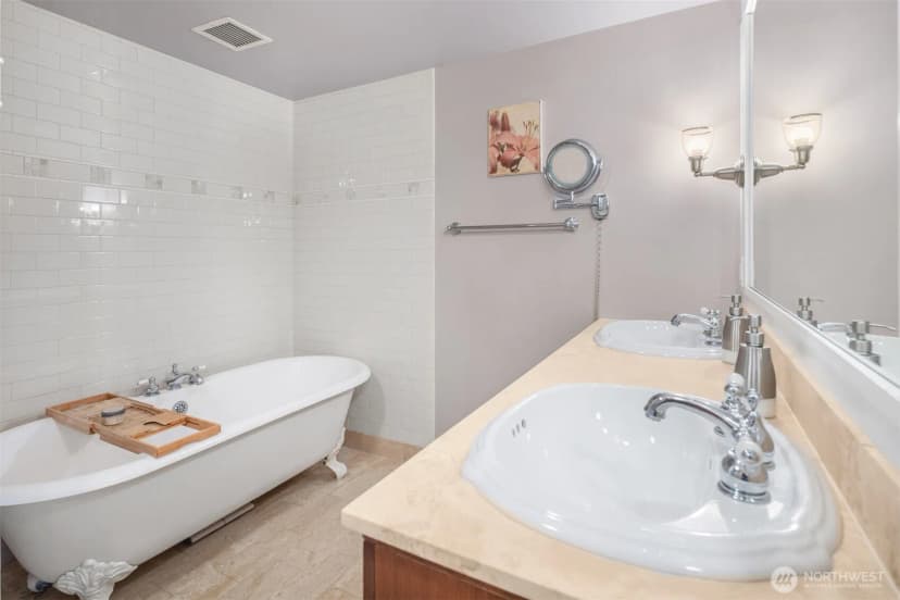 Property photo for 1500 4th Avenue #804, Seattle photo 13