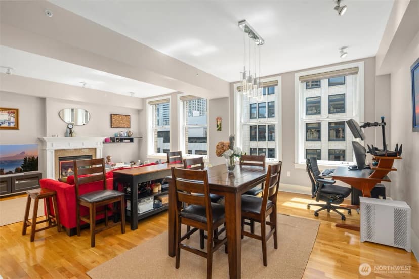 Property photo for 1500 4th Avenue #804, Seattle photo 5