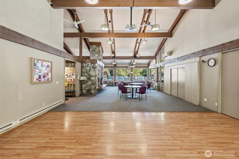 Property photo for 304 E Pointes Drive E, Shelton photo 31