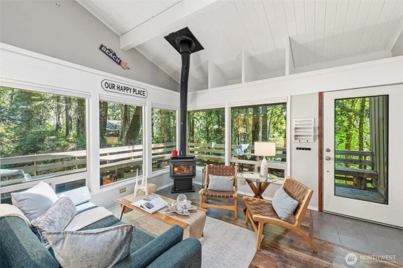 Property photo for 304 E Pointes Drive E, Shelton photo 8