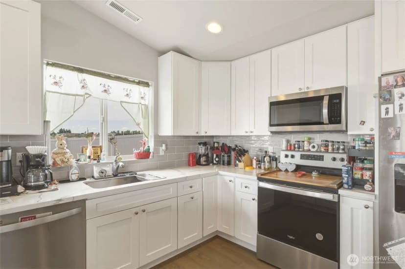 Property photo for 260 Parkside Park, Ephrata photo 9