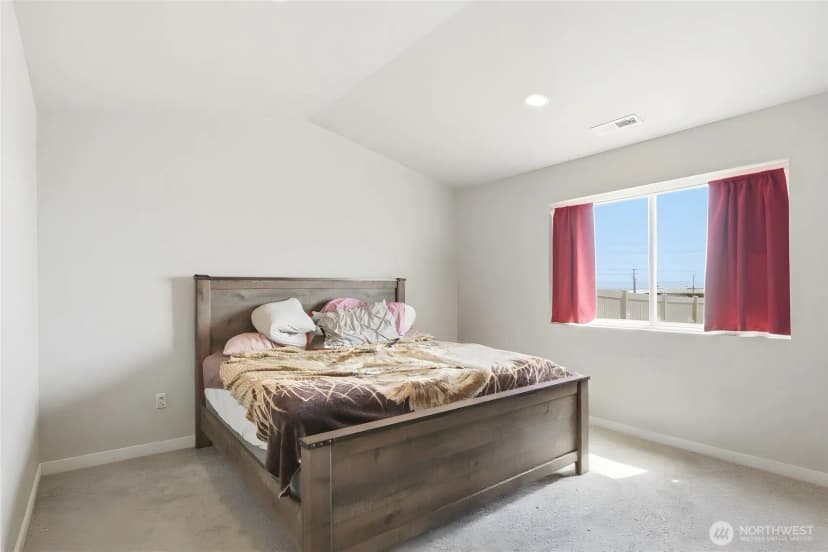 Property photo for 260 Parkside Park, Ephrata photo 23