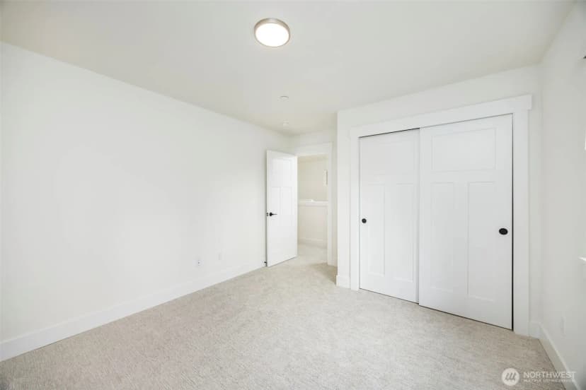 Property photo for 9 160th Place Se, Bothell photo 26