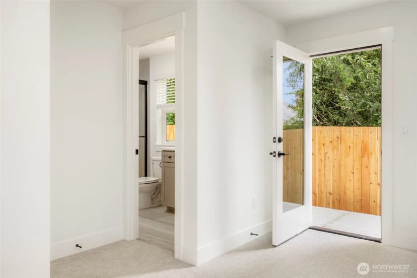 Property photo for 9 160th Place Se, Bothell photo 6