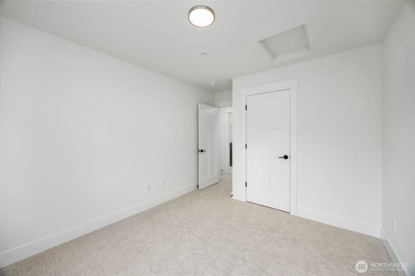 Property photo for 9 160th Place Se, Bothell photo 28