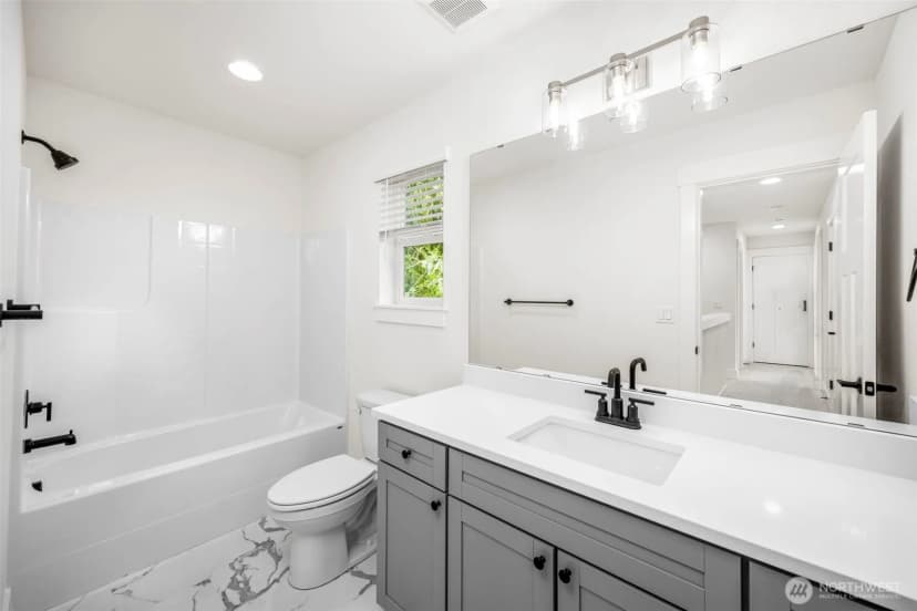 Property photo for 9 160th Place Se, Bothell photo 24