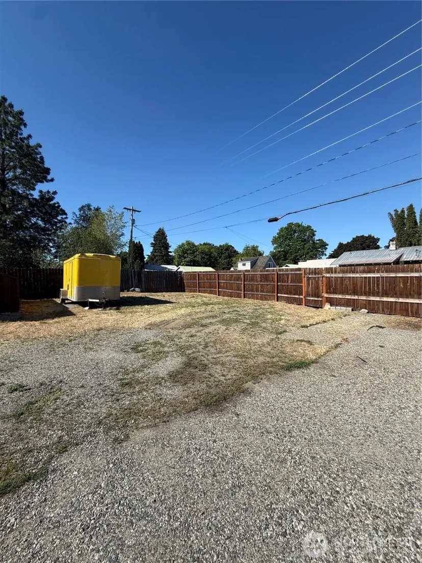 Property photo for 402 S Main Street, Omak photo 35