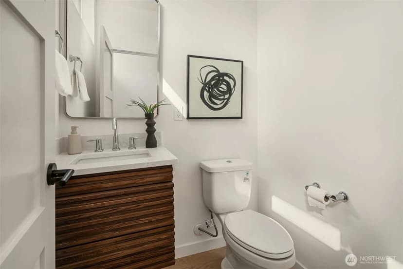 Property photo for 2030 Ne 123rd Street, Seattle photo 19