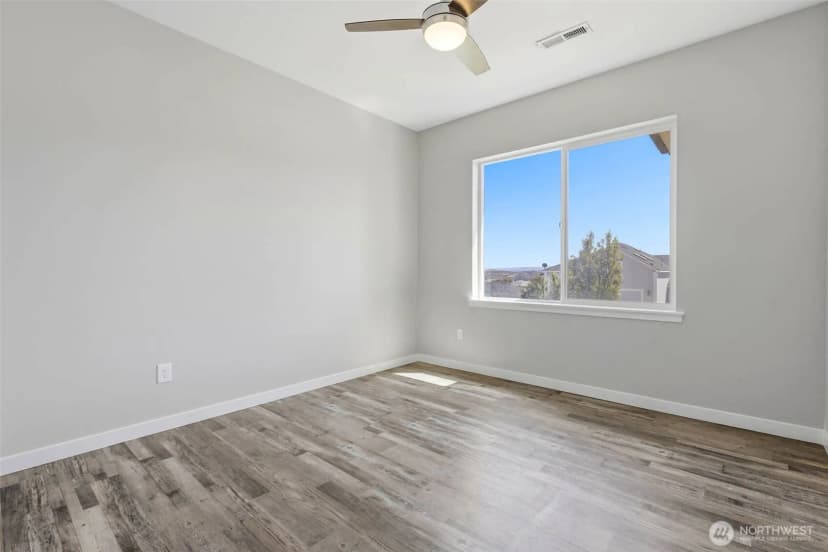 Property photo for 5013 Meadow View Drive, Pasco photo 22