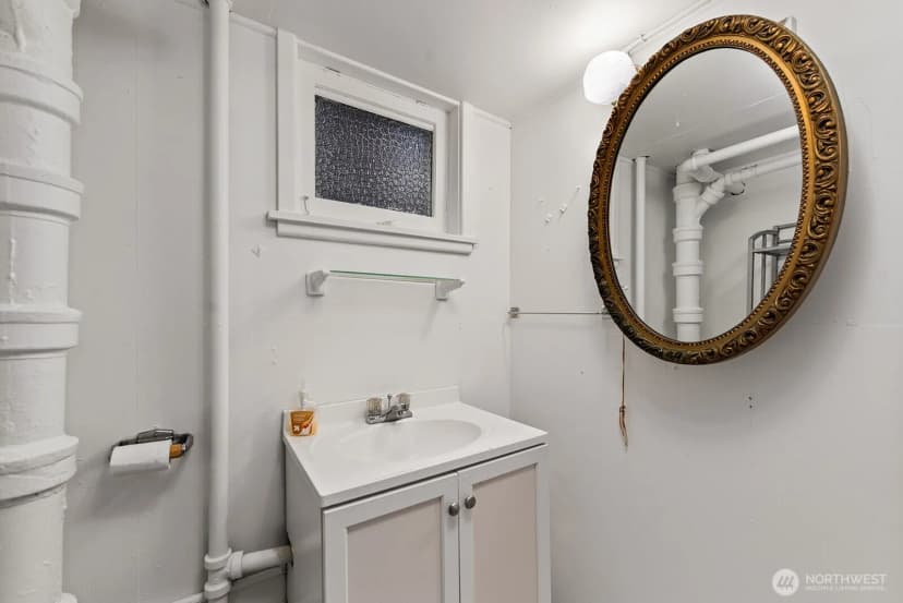 Property photo for 5455 42nd Avenue Sw, Seattle photo 20
