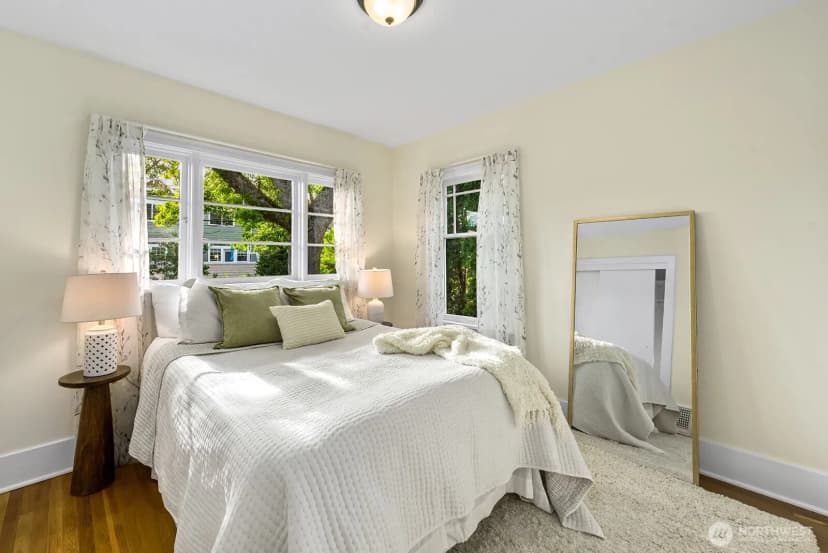 Property photo for 5455 42nd Avenue Sw, Seattle photo 14