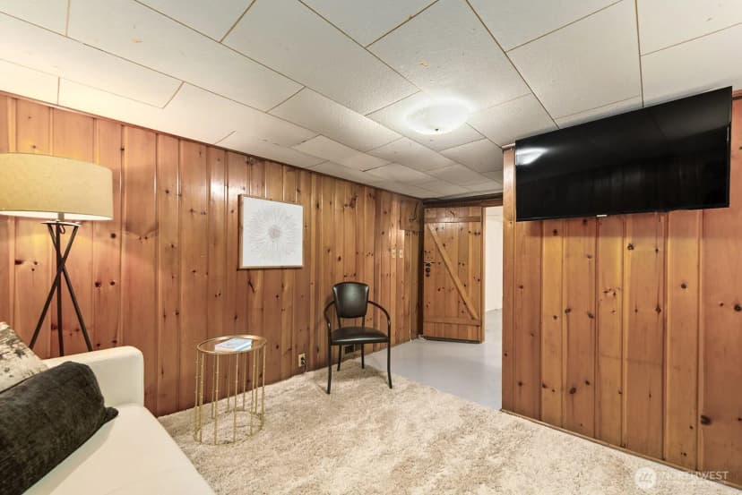 Property photo for 5455 42nd Avenue Sw, Seattle photo 19