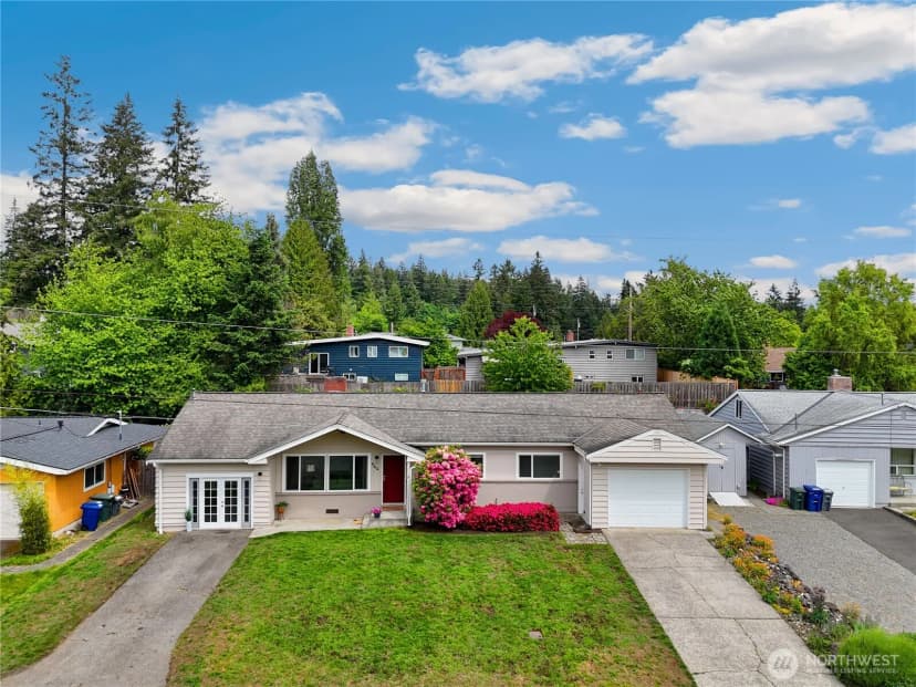 Property photo for 944 165th Avenue Se, Bellevue photo 26