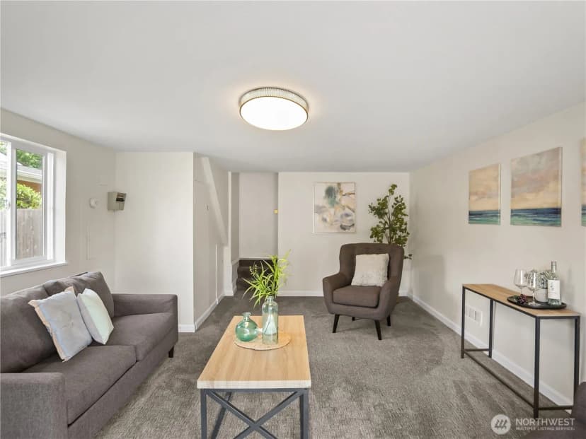 Property photo for 944 165th Avenue Se, Bellevue photo 13