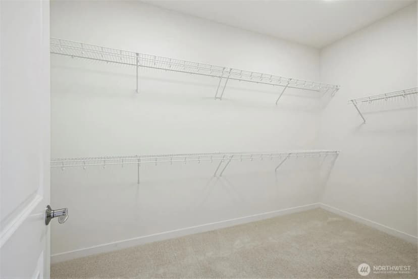 Property photo for 9327 Satterlee Avenue Se, Snoqualmie photo 36