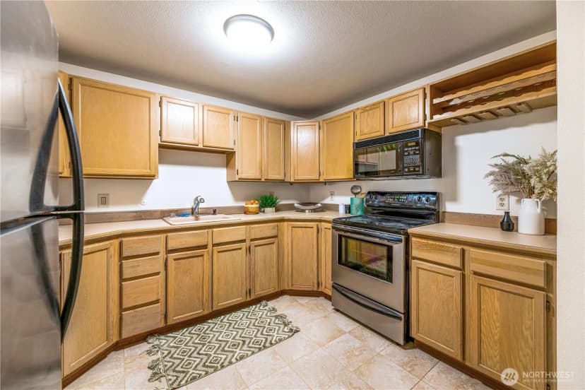 Property photo for 6910 Sw California Avenue #14, Seattle photo 14