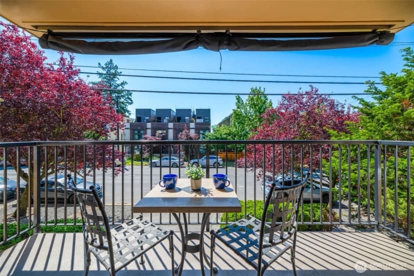 Property photo for 6910 Sw California Avenue #14, Seattle photo 3