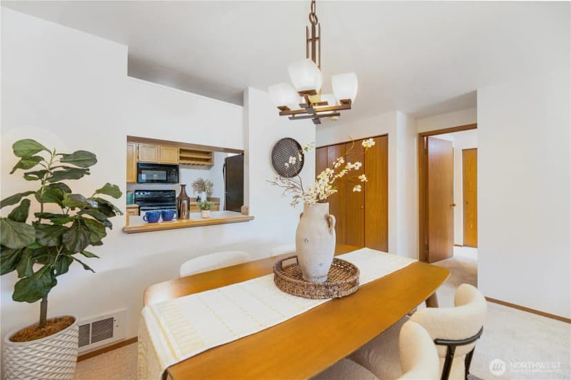 Property photo for 6910 Sw California Avenue #14, Seattle photo 10