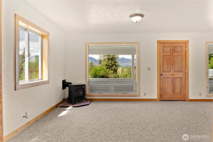 Property photo for 511 Bluff St, Winthrop photo 31