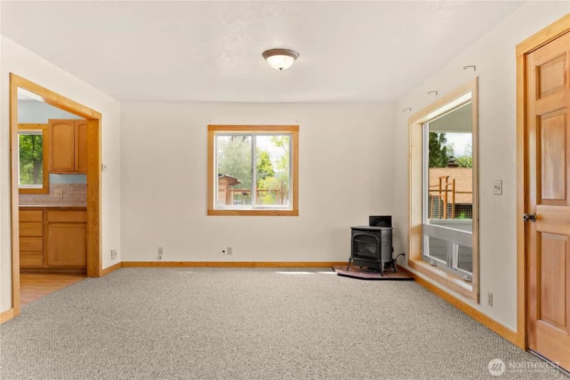 Property photo for 511 Bluff St, Winthrop photo 19