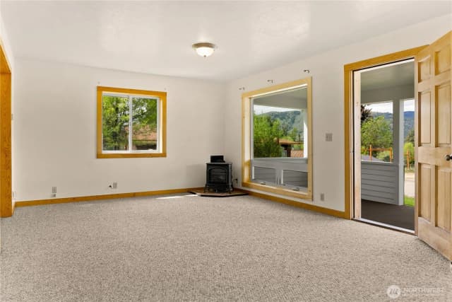 Property photo for 511 Bluff St, Winthrop photo 5