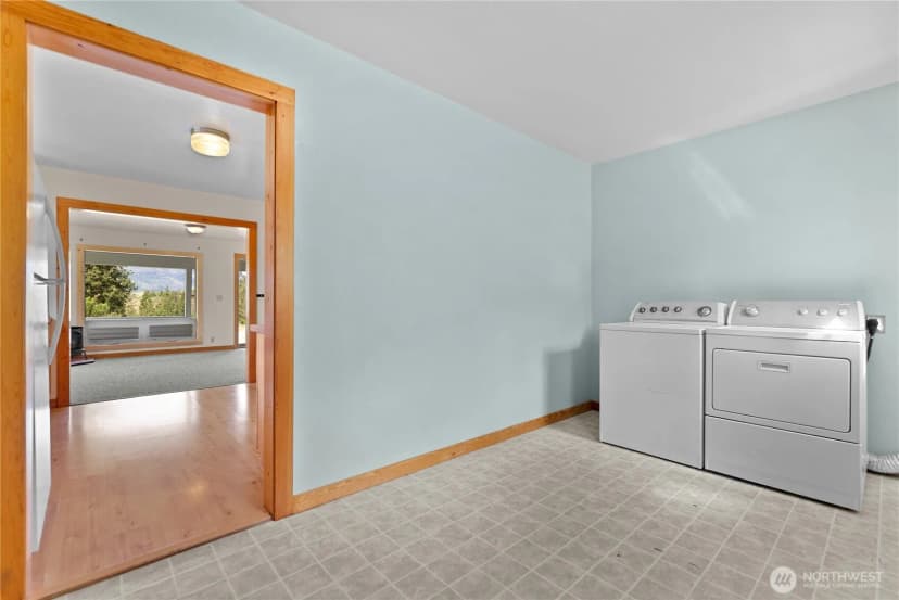 Property photo for 511 Bluff St, Winthrop photo 12