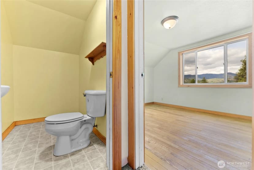Property photo for 511 Bluff St, Winthrop photo 27