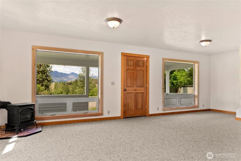 Property photo for 511 Bluff St, Winthrop photo 6