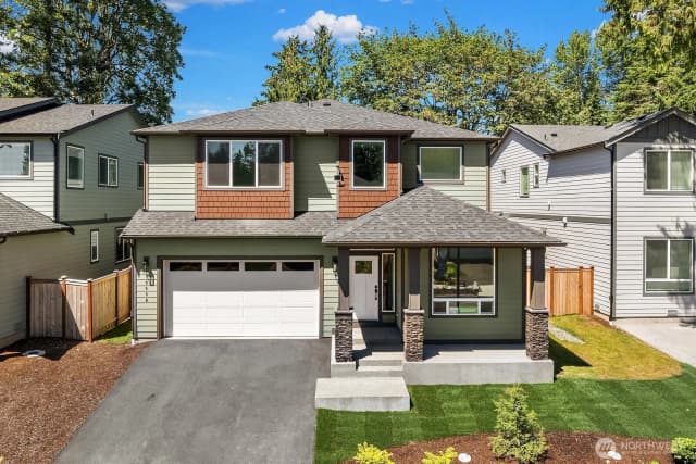 Property photo for 10668 Se 170th Place, Renton photo 2