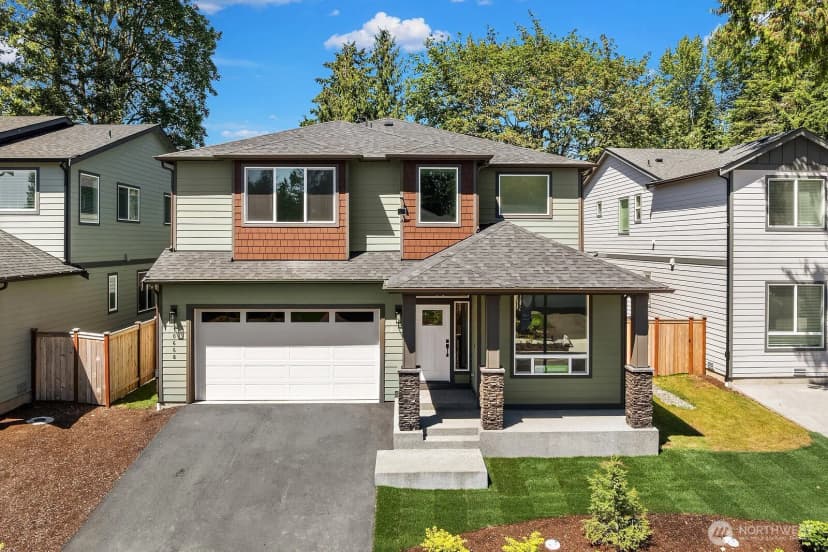 Property photo for 10668 Se 170th Place, Renton photo 2