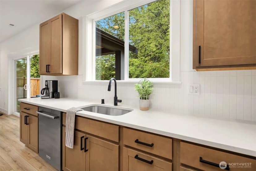 Property photo for 10668 Se 170th Place, Renton photo 13