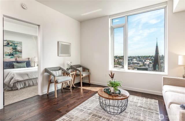Property photo for 1321 Seneca Street #1102, Seattle photo 5
